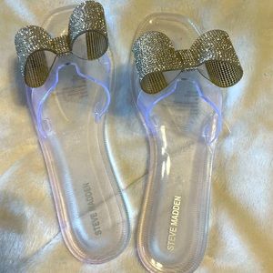 Sold ✅Steve Madden size 9 sandals